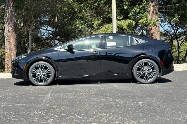 New 2027 Inked Toyota  XLE image 7