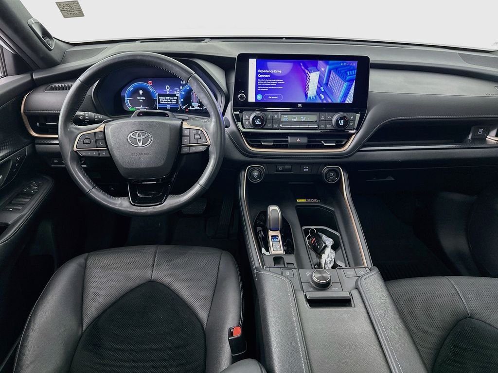 Used 2024 Pearl Toyota MAX Platinum image 25