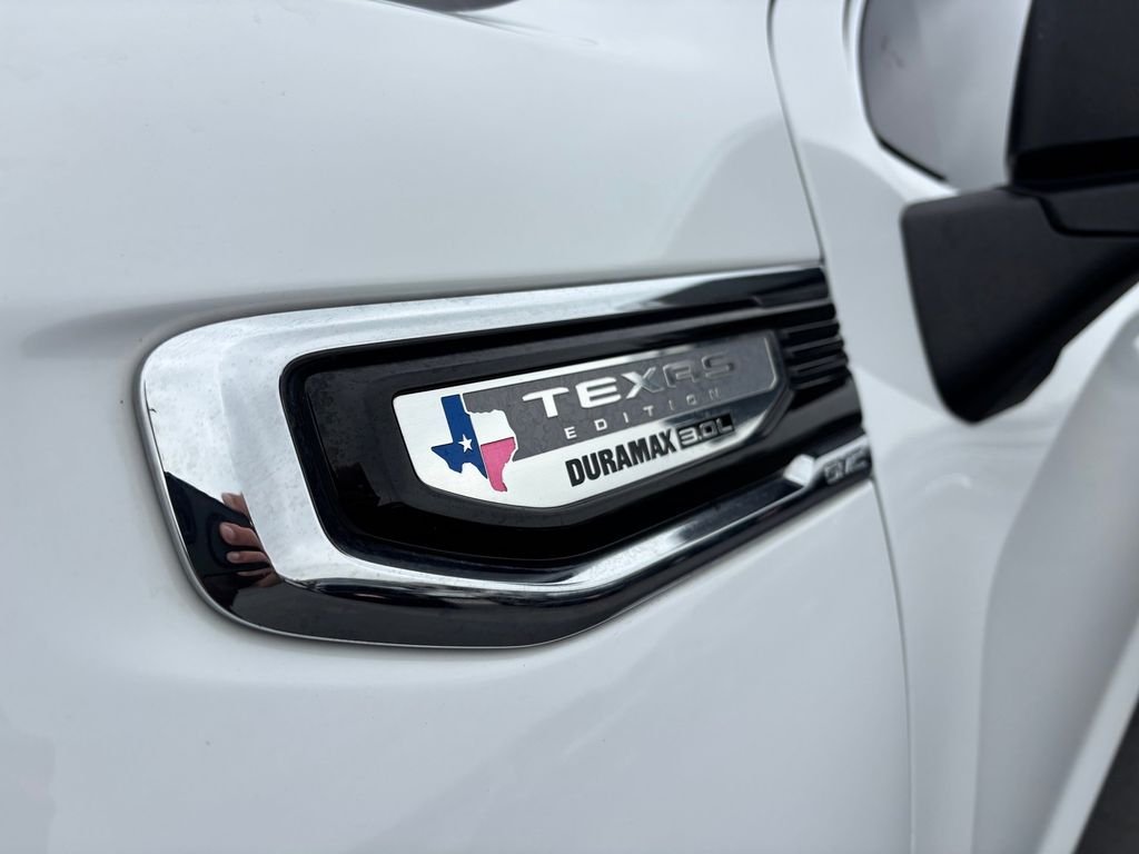 Used 2020 White GMC SLT image 4