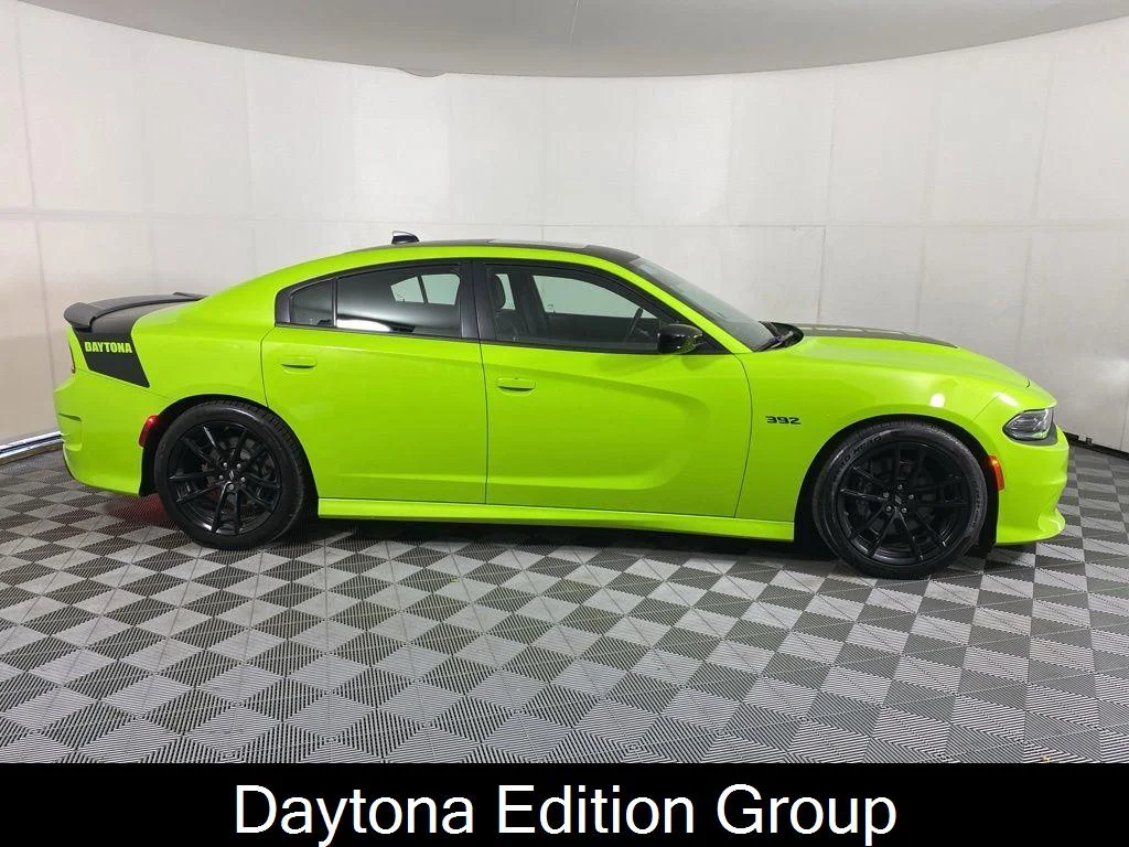 Used 2023 Sublime Metallic Dodge R/T Scat Pack image 3