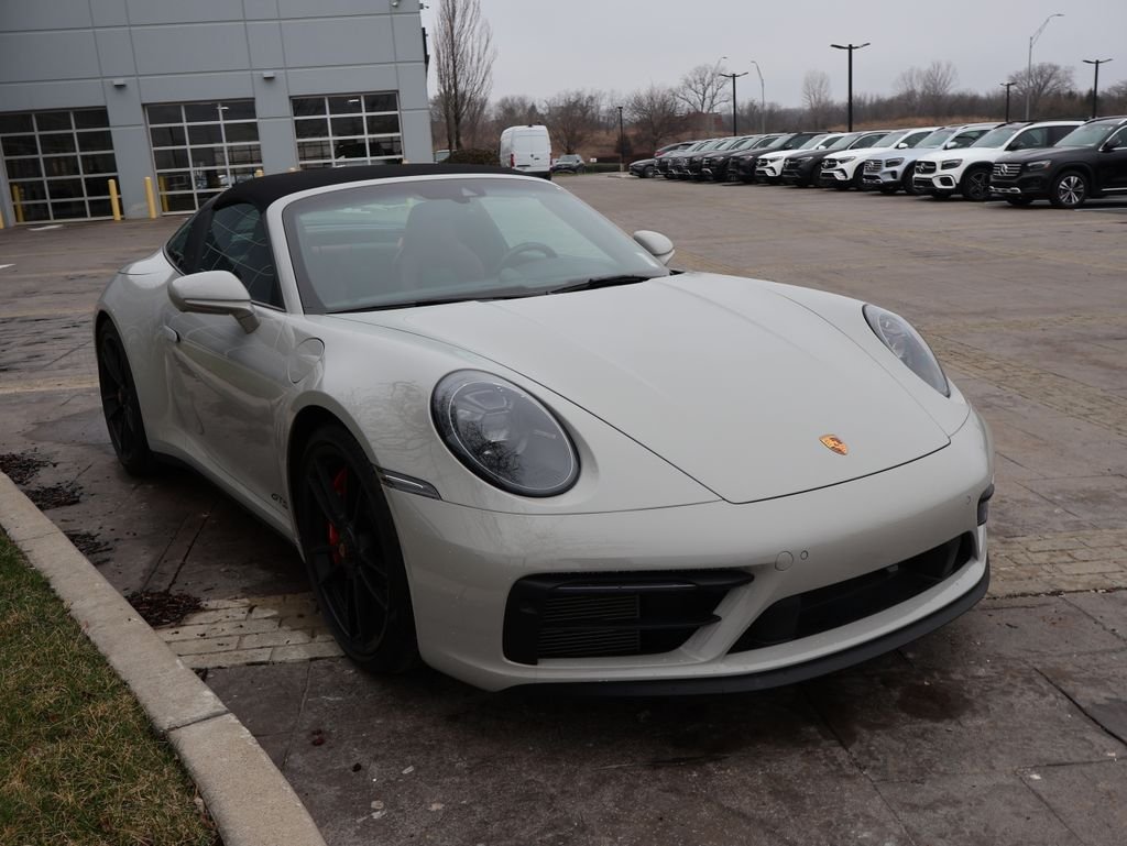 2023 Porsche 911 GTS