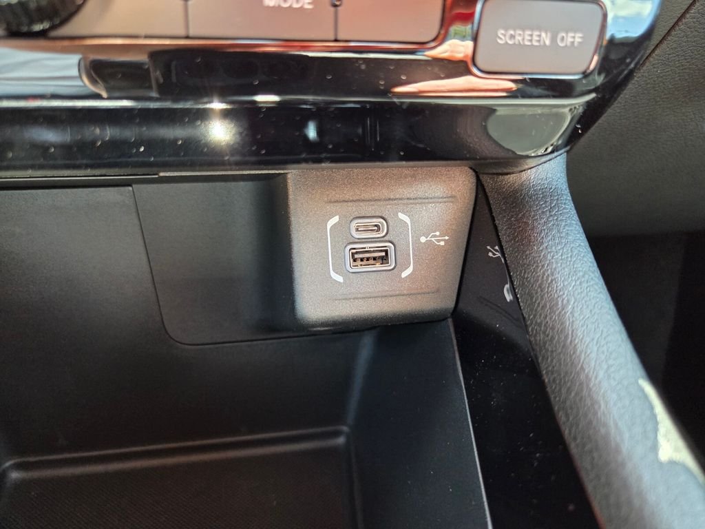 New 2026 Joose (DISC) Jeep Latitude image 18