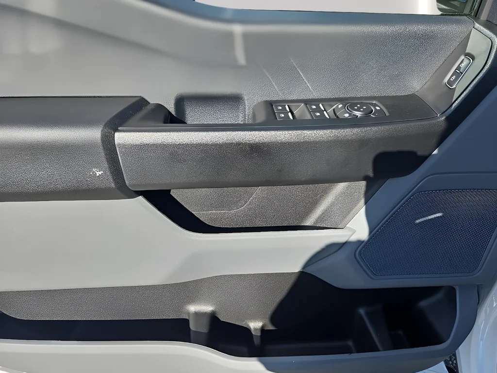 2026 Ford F-350 Super Duty XL - Photo 11