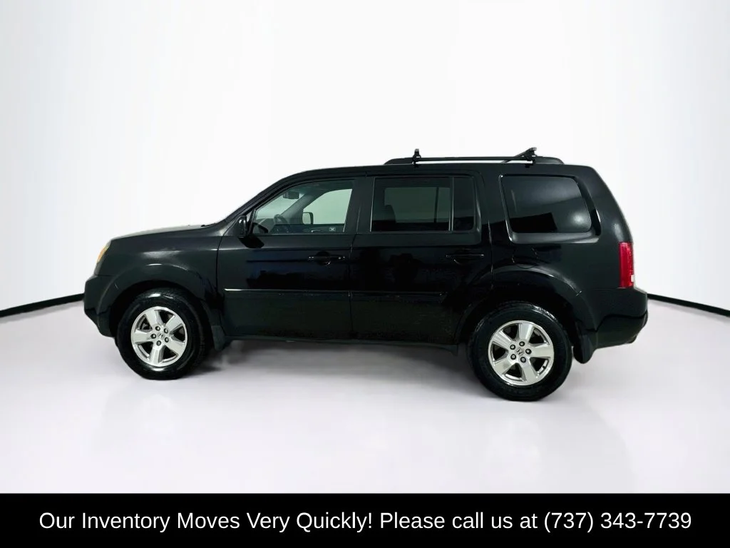 Used 2011 Crystal Black Pearl Honda EX-L image 4