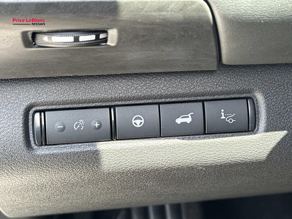 New 2026 Baltic Teal Pearl Nissan Platinum image 15