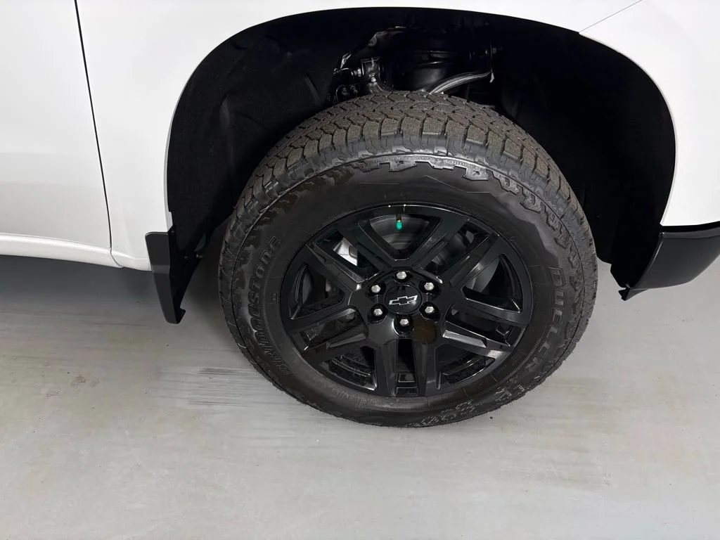 New 2026 Summit White Chevrolet LT Trail Boss image 14