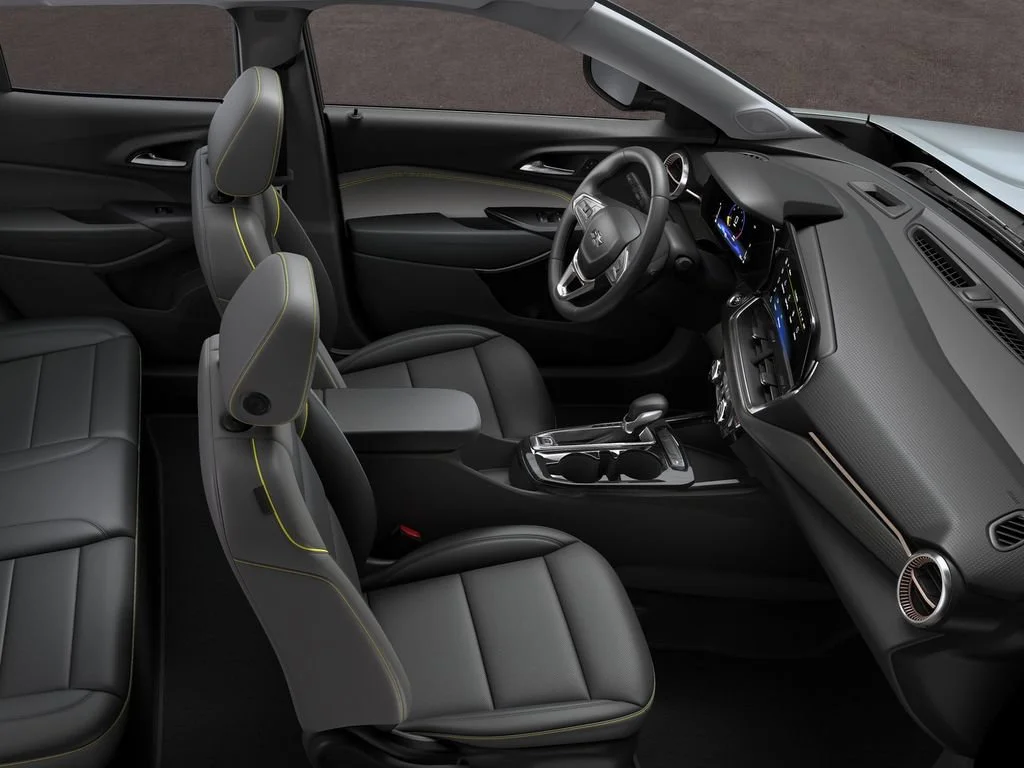 New 2026 Summit White Chevrolet ACTIV image 12