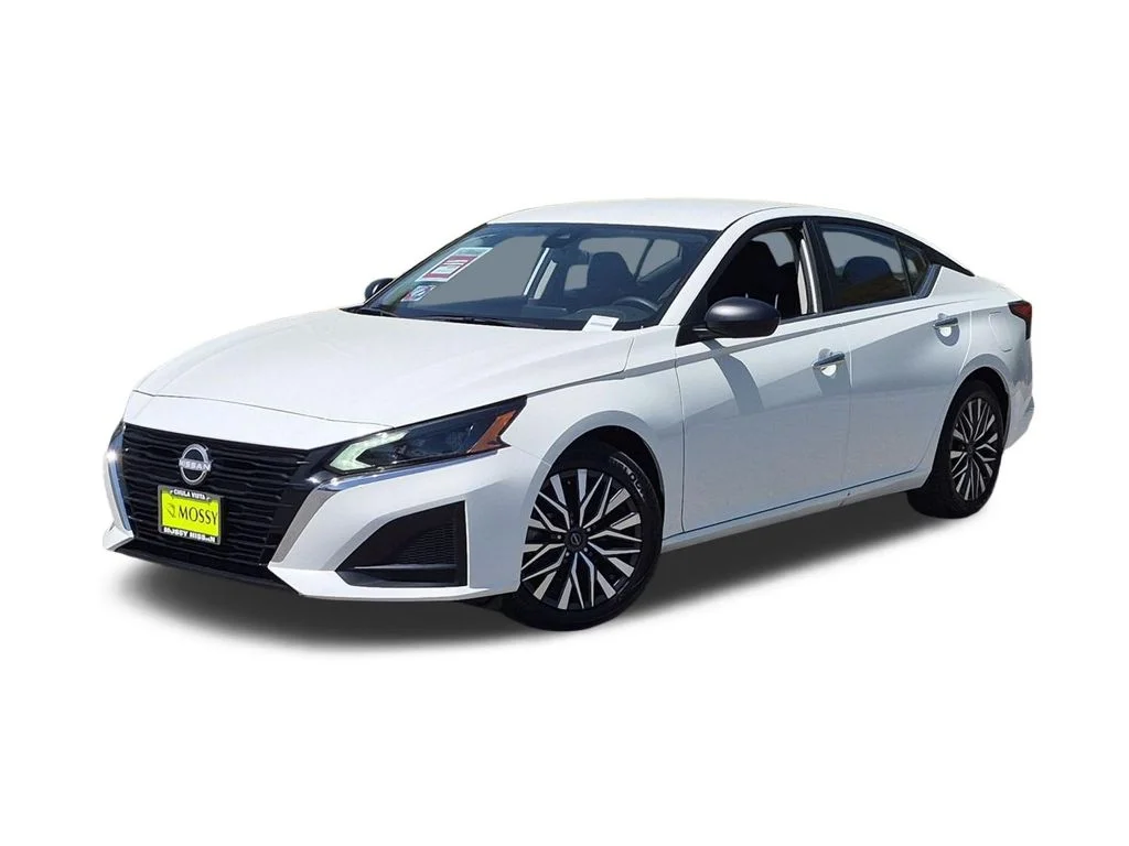 2025 Nissan Altima