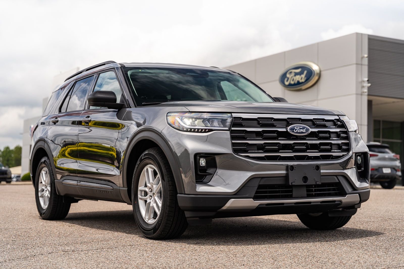 New 2026 Carbonized Gray Metallic Ford Active image 1