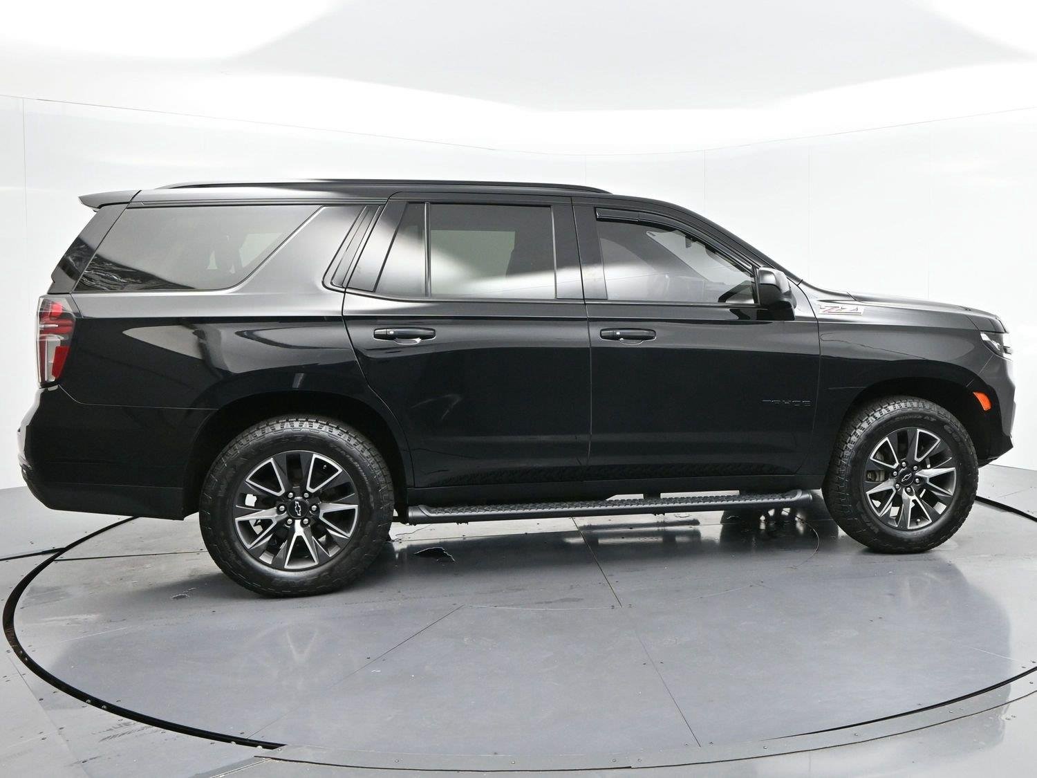 Used 2021 Black Chevrolet Z71 image 8