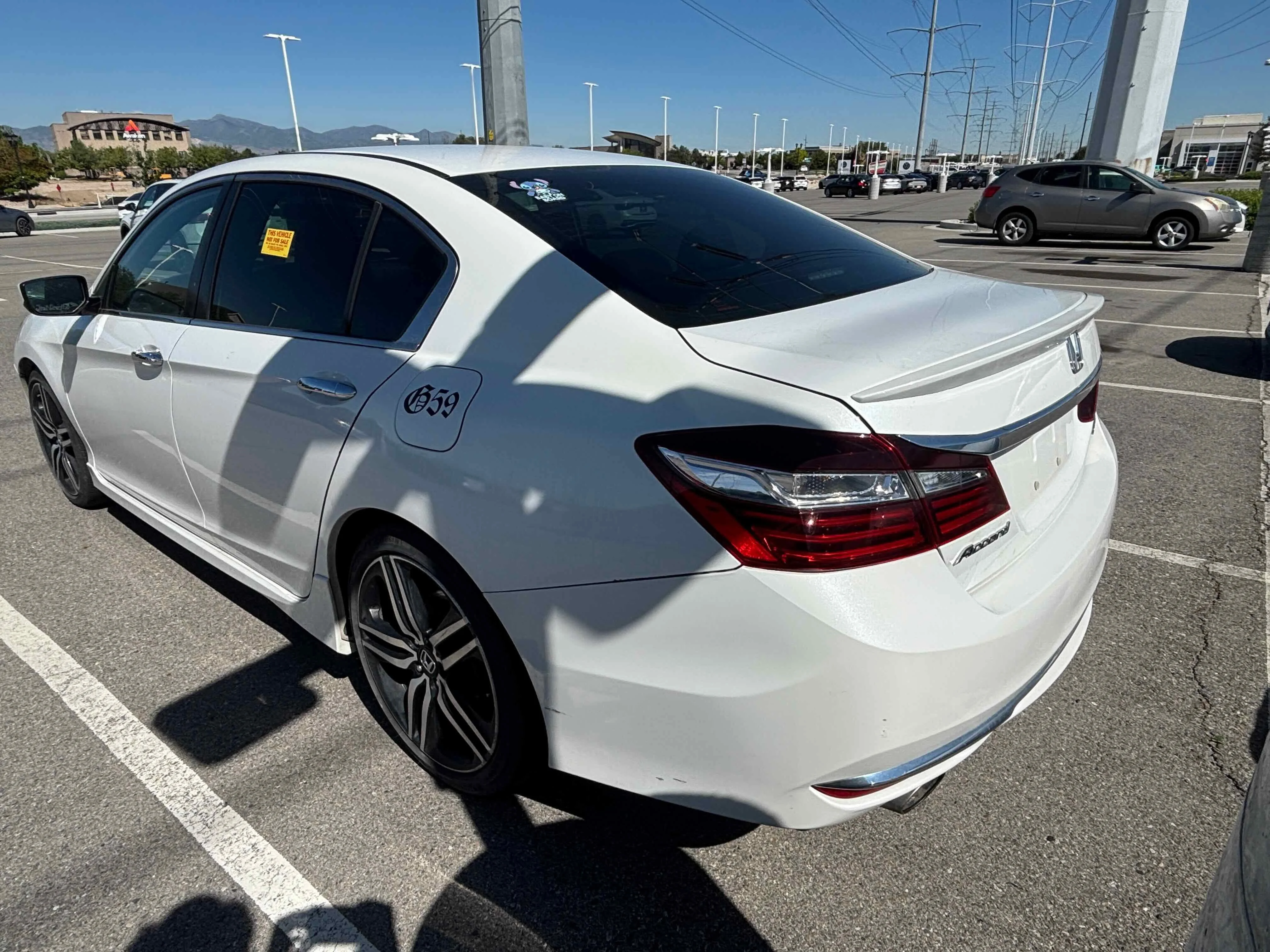 Used 2017  Honda Sport image 6