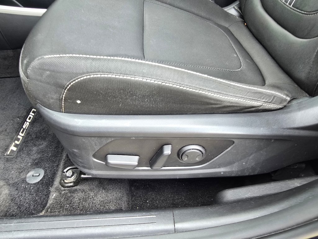 Used 2022 Deep Sea Hyundai SEL Convenience image 16