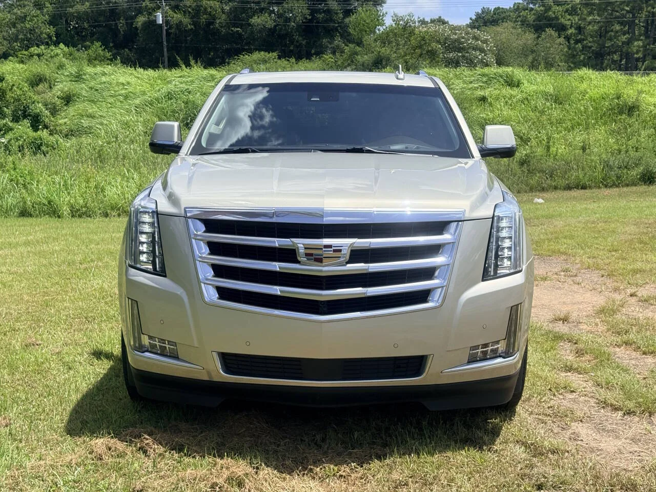 Used 2017 Tan Cadillac Premium Luxury 4x4 4dr SUV image 8