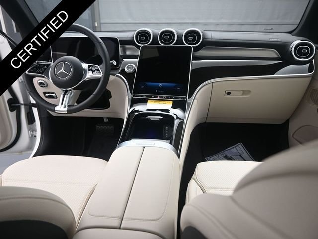 Used 2025 White Mercedes-Benz GLC 300 image 27