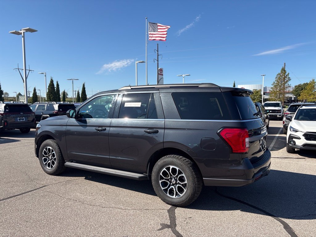 Used 2024 Gray Ford XLT image 6