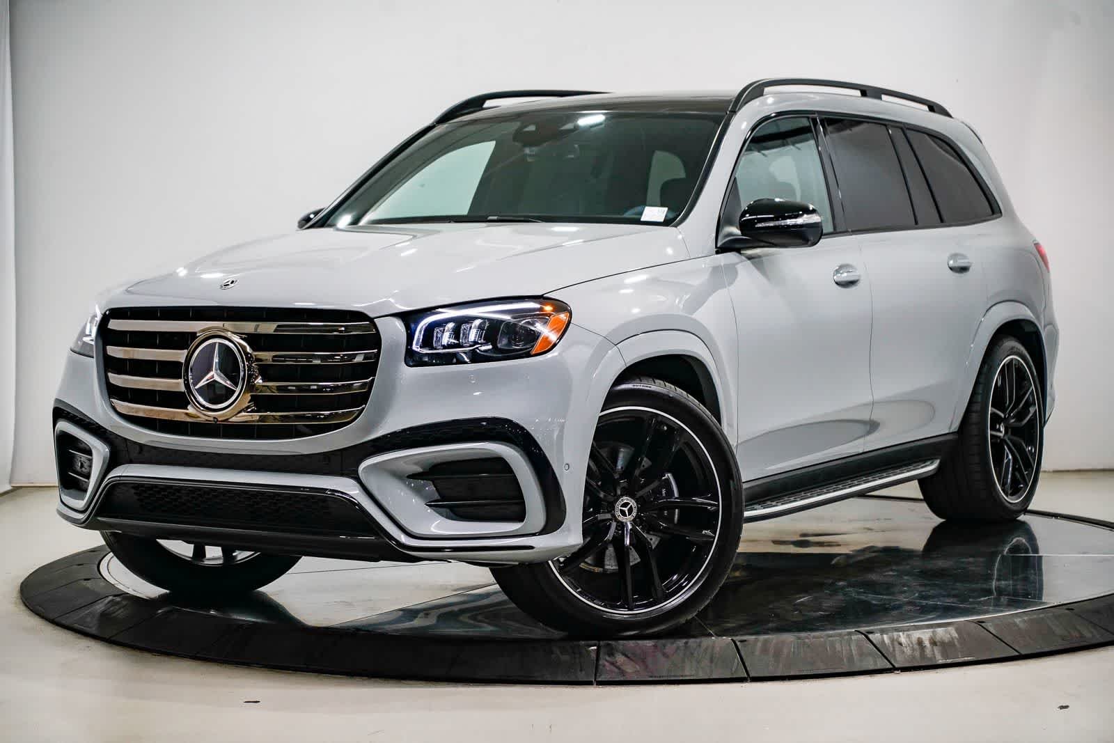 2026 Mercedes-Benz GLS GLS 580 4MATIC's photo