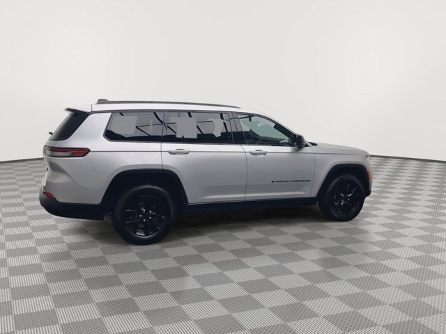 Used 2025 Silver Zynith Jeep Altitude X image 41