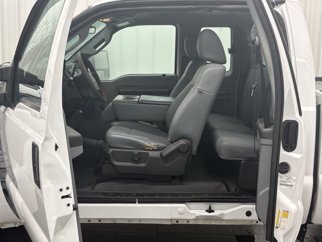 Used 2011 White Ford XL image 8