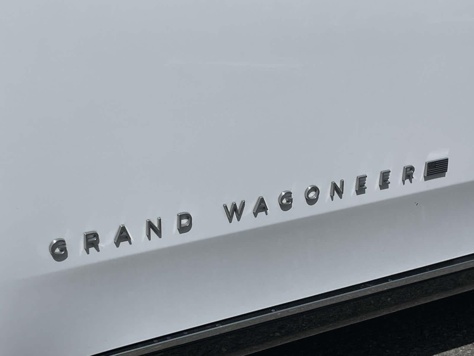 Used 2024 White Jeep 4x4 image 21