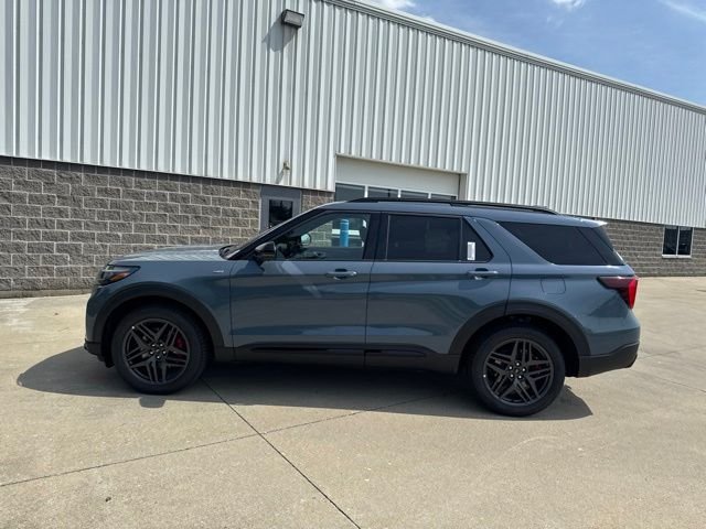 New 2026 Vapor Blue Metallic Ford ST-Line image 9