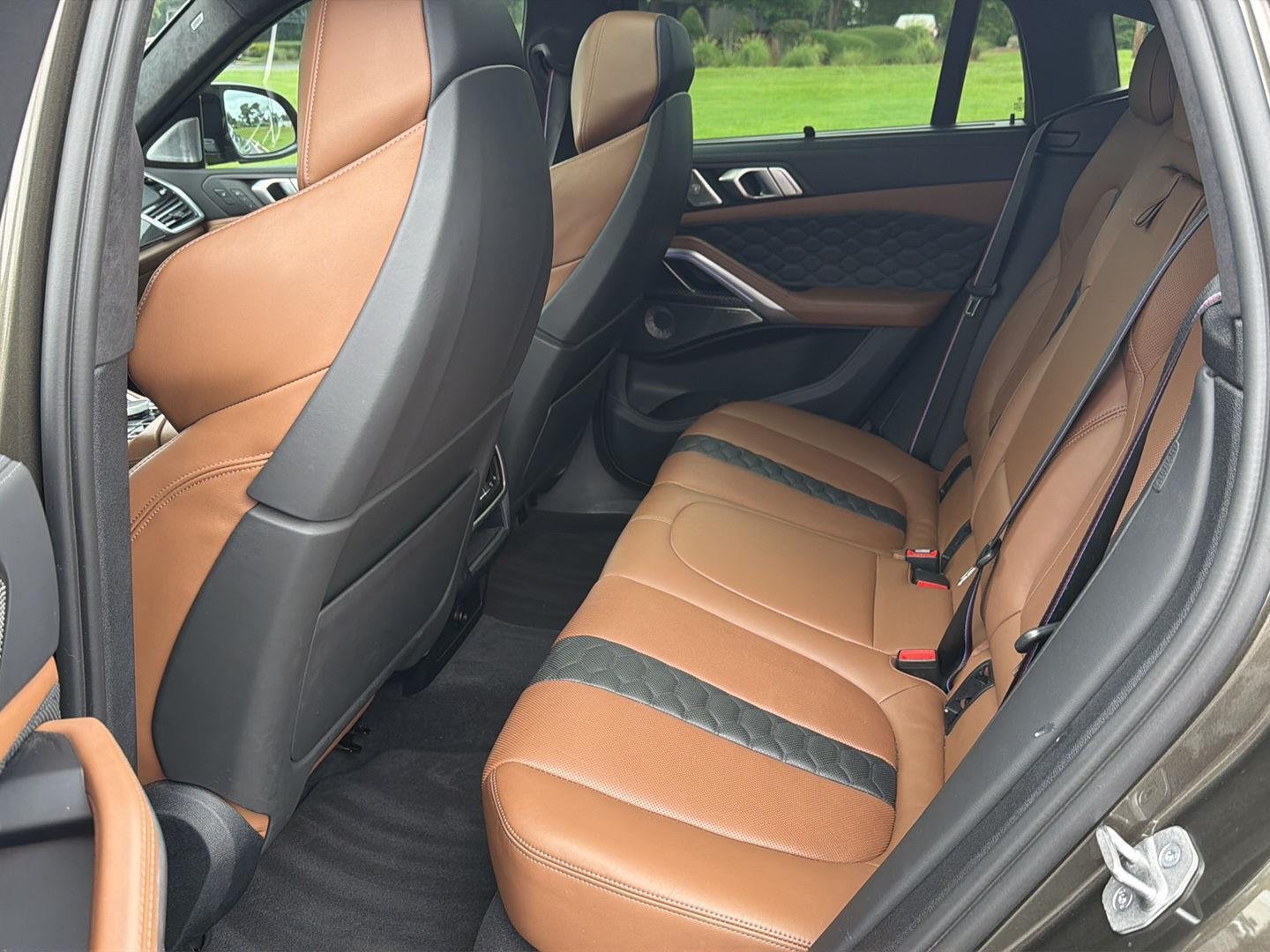 Used 2023 Manhattan Green Metallic BMW  image 11