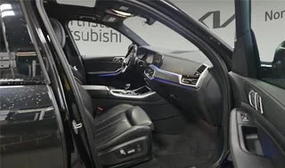 Used 2022 Black BMW xDrive40i image 7