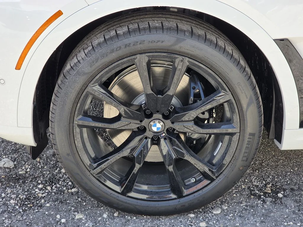 New 2027 Alpine White BMW xDrive40i image 10