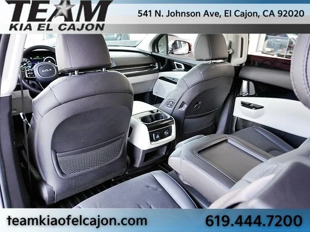 Certified Used 2024 White Kia SX Prestige image 19