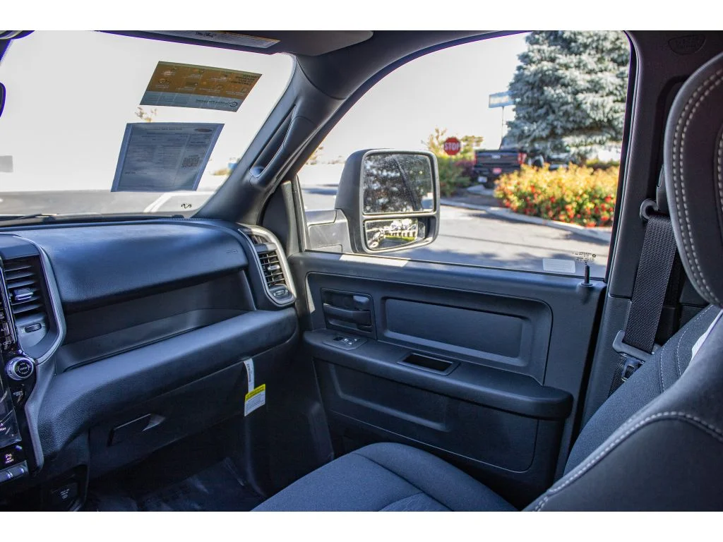 Certified Used 2025 Diamond Black Ram Tradesman image 19