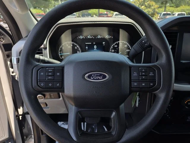 Used 2023 Oxford White Ford XLT image 20
