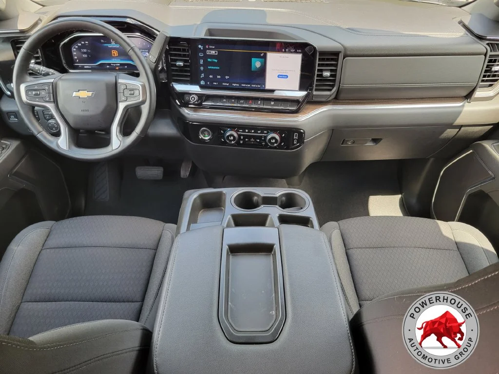 Used 2023 White Chevrolet LT image 18
