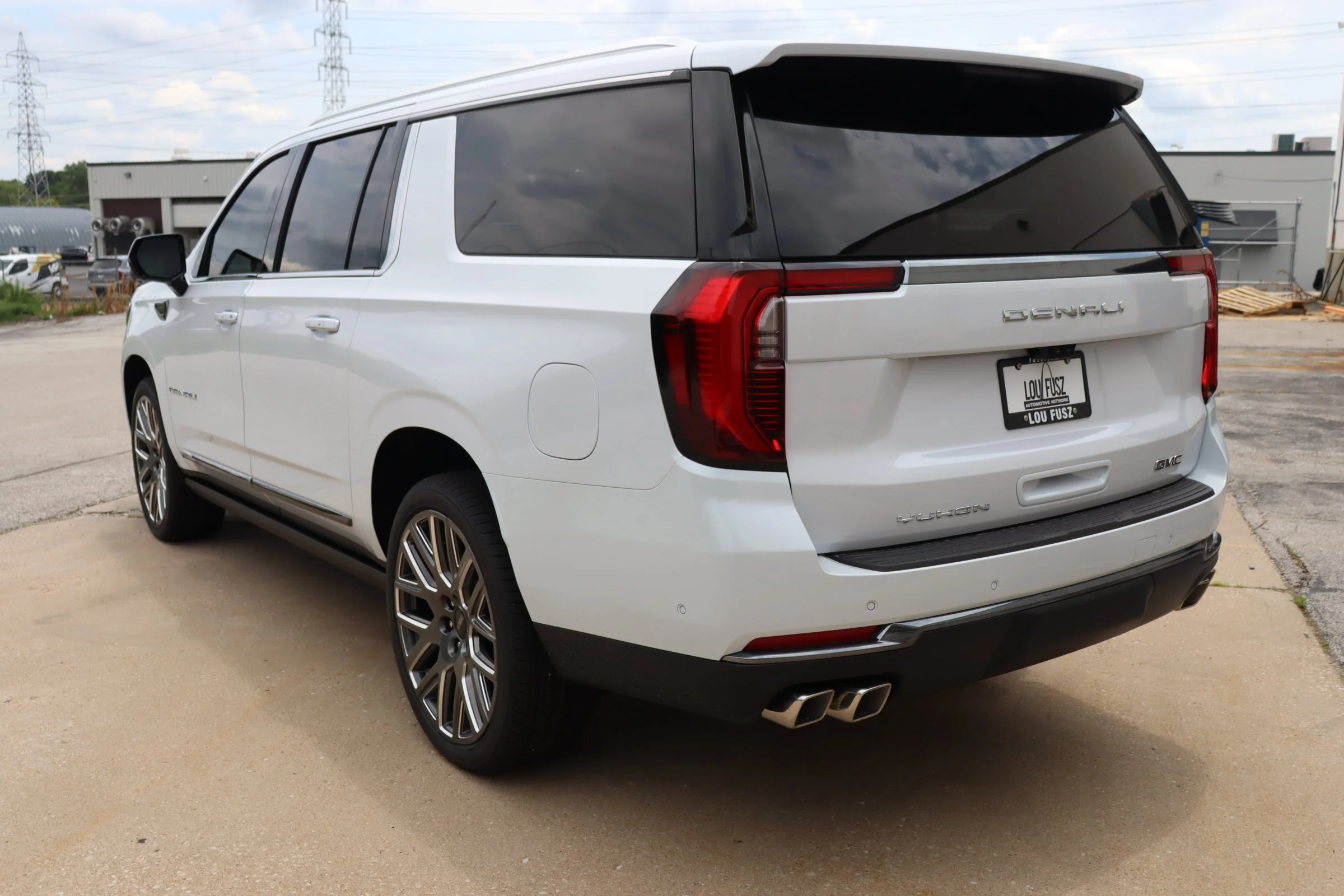 New 2026 Glacier White Tricoat GMC Denali Ultimate image 5