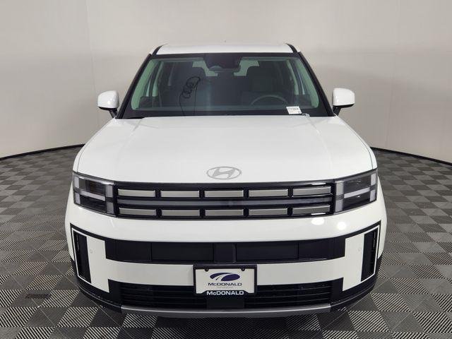 New 2026 White Hyundai SE image 8
