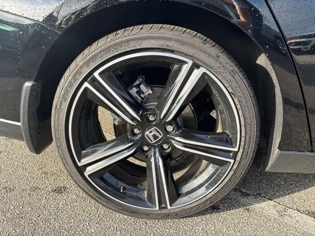 Used 2025 Crystal Black Pearl Honda Sport image 5