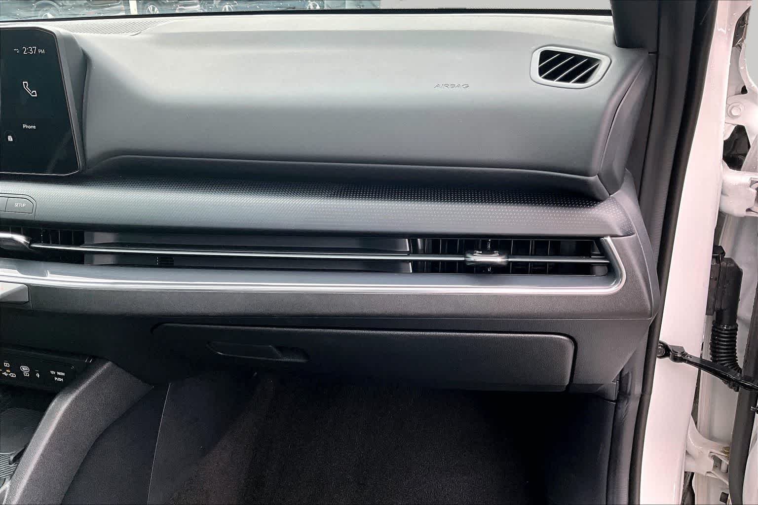 Used 2025 Snow White Pearl Kia GT-Line image 19