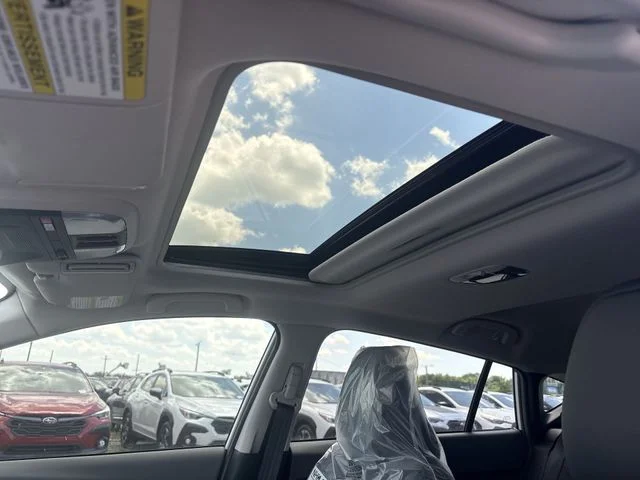 New 2026 CRYSTAL WHITE PEARL Subaru Limited image 21