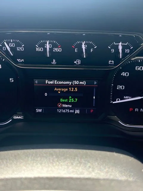 Used 2022 Summit White GMC AT4 image 11