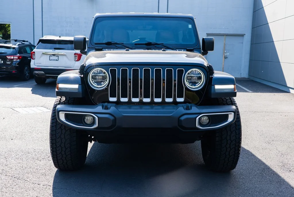Used 2018 Black Jeep Unlimited Sahara image 2