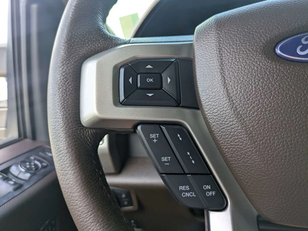 Used 2022 Blue Ford King Ranch image 29