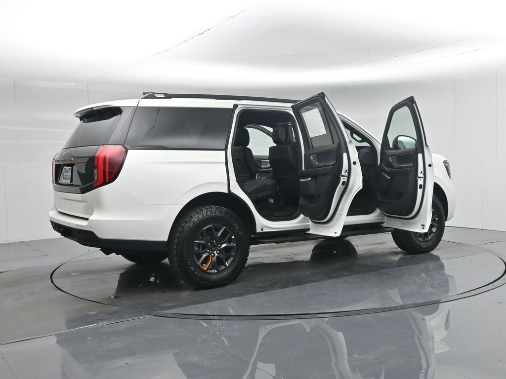 New 2026 Star White Metallic Tri-Coat Ford Tremor image 5