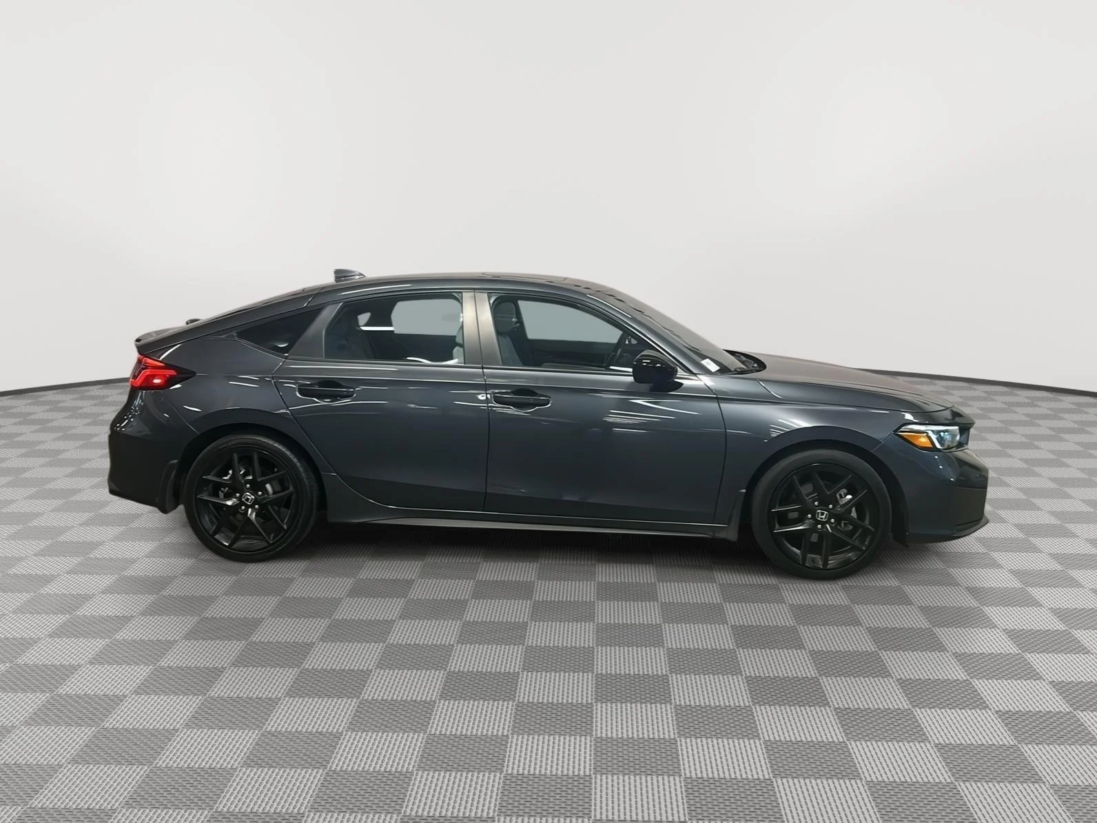 Used 2025 Meteorite Gray Metallic Honda Sport image 2