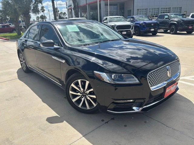 2020 Lincoln Continental FWD's photo