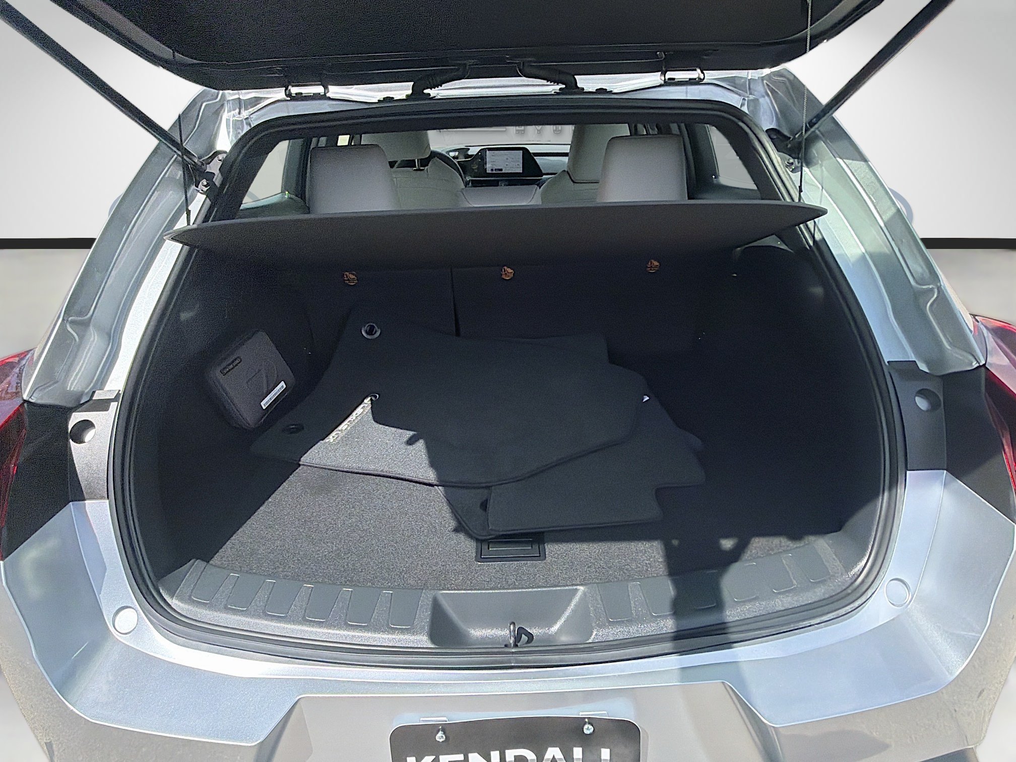 Used 2025 Iridium Lexus UX 300h image 24