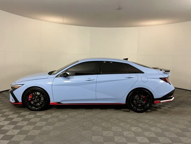 Used 2025 Blue Hyundai Base image 8