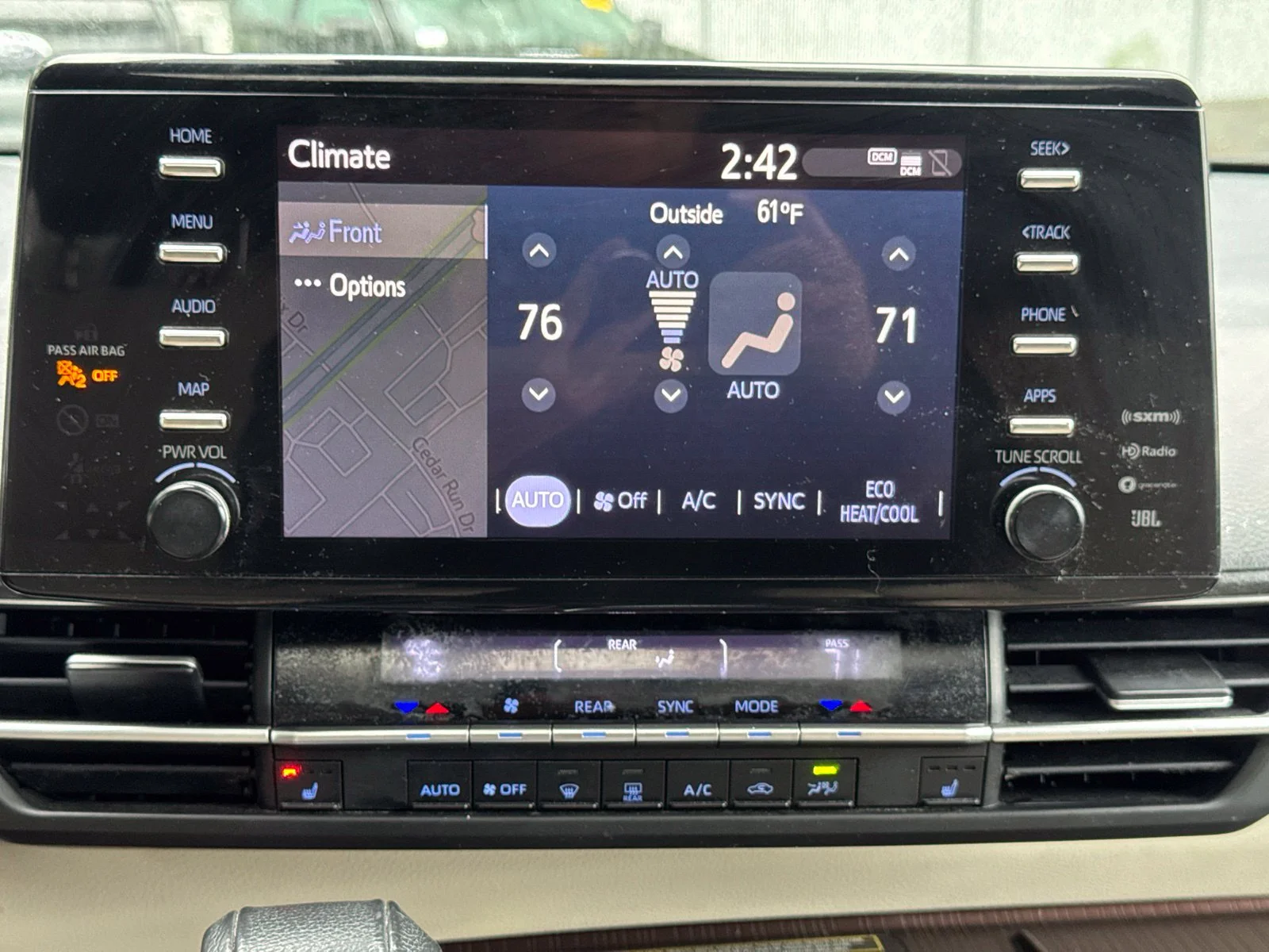 Used 2021 Midnight Black Metallic Toyota XLE image 29