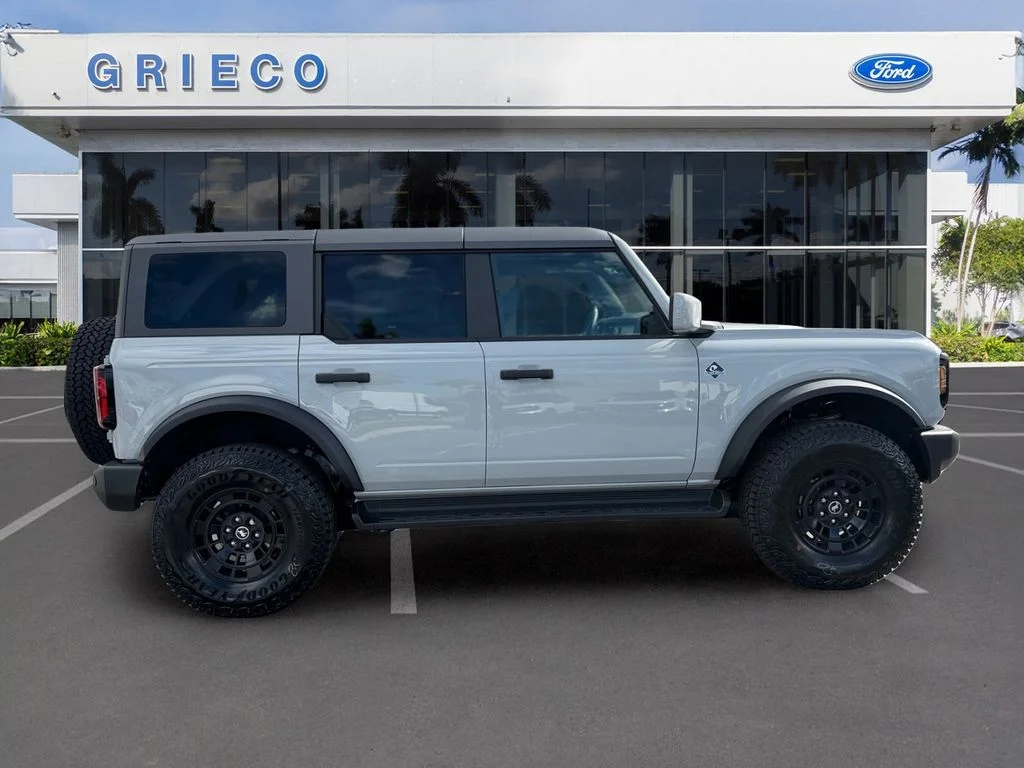 New 2026 Avalanche Gray Ford Outer Banks® image 8