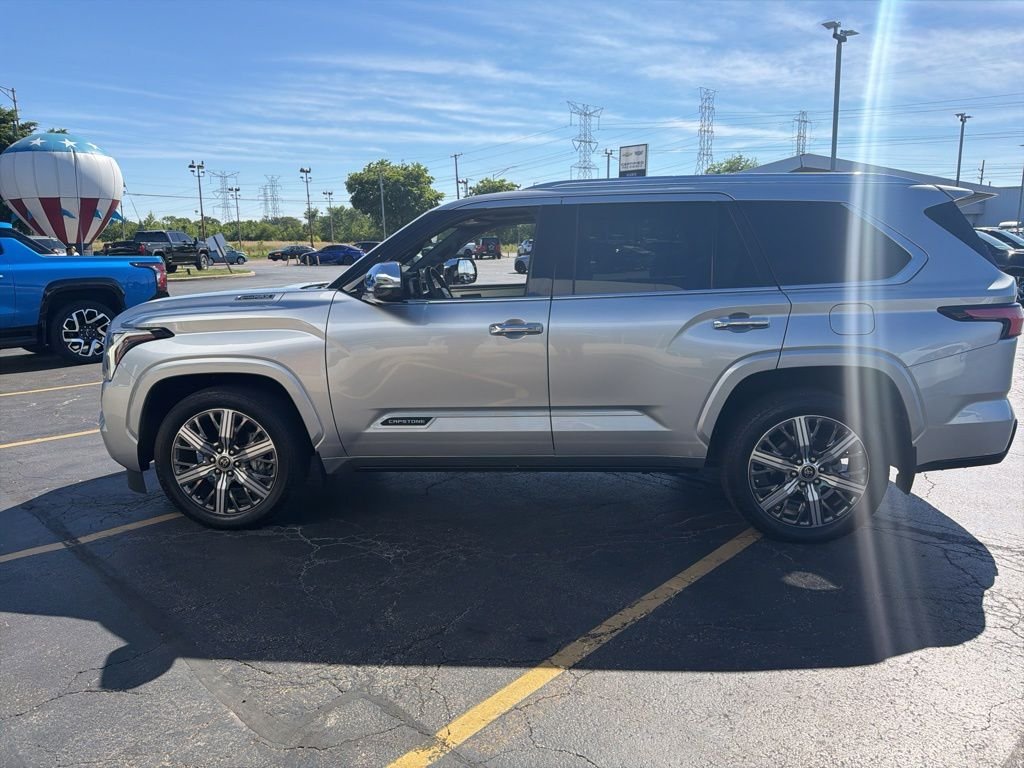 2023 Toyota Sequoia Capstone 4WD i-FORCE MAX Hybrid's photo