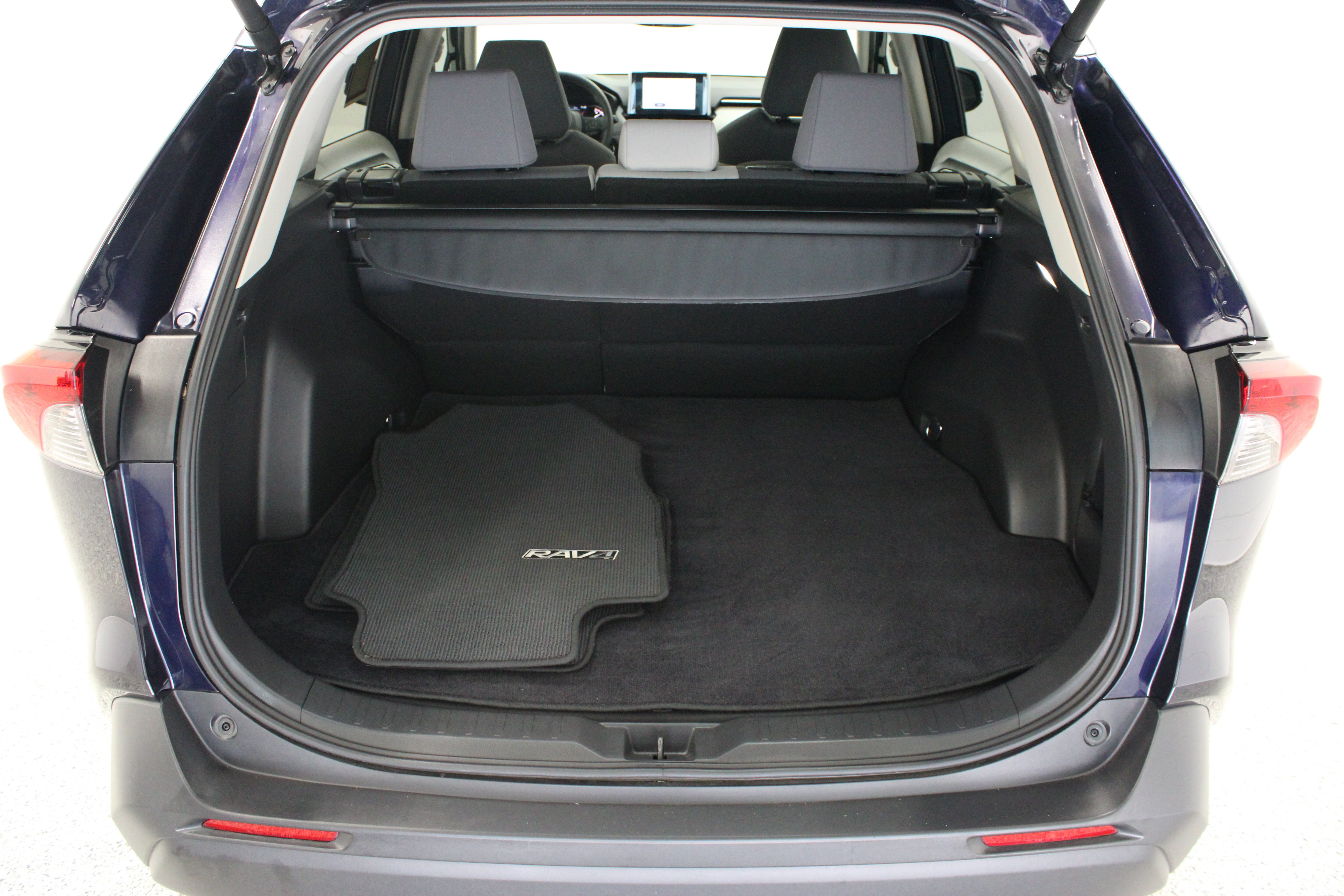 Used 2025 Blueprint Toyota XLE 2.5L image 32