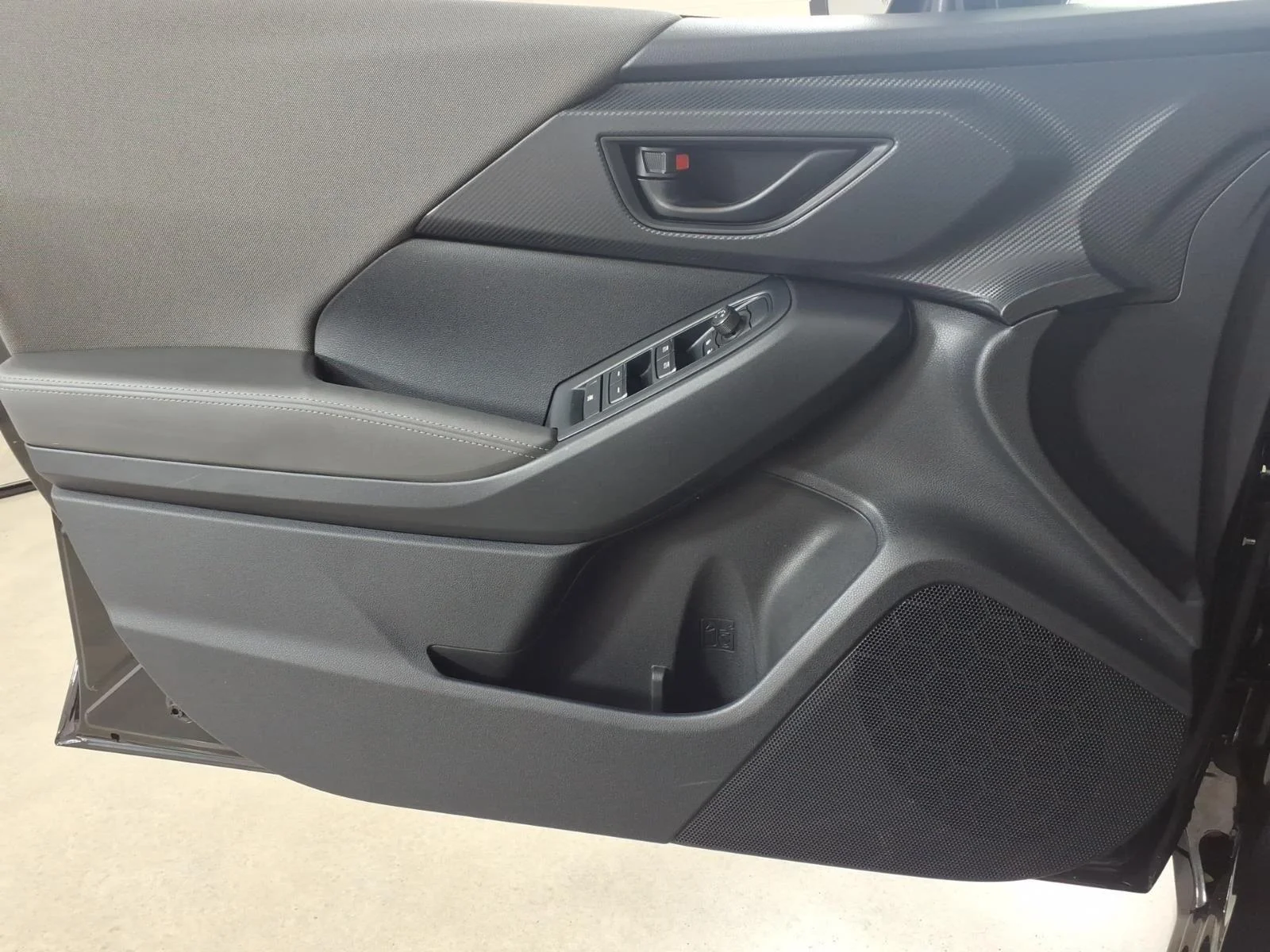 Certified Used 2024 Crystal Black Silica Subaru Premium image 4