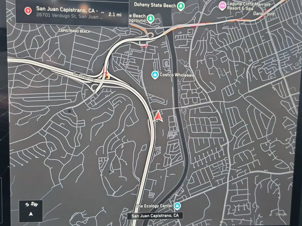 Used 2025  Tesla Long Range image 21
